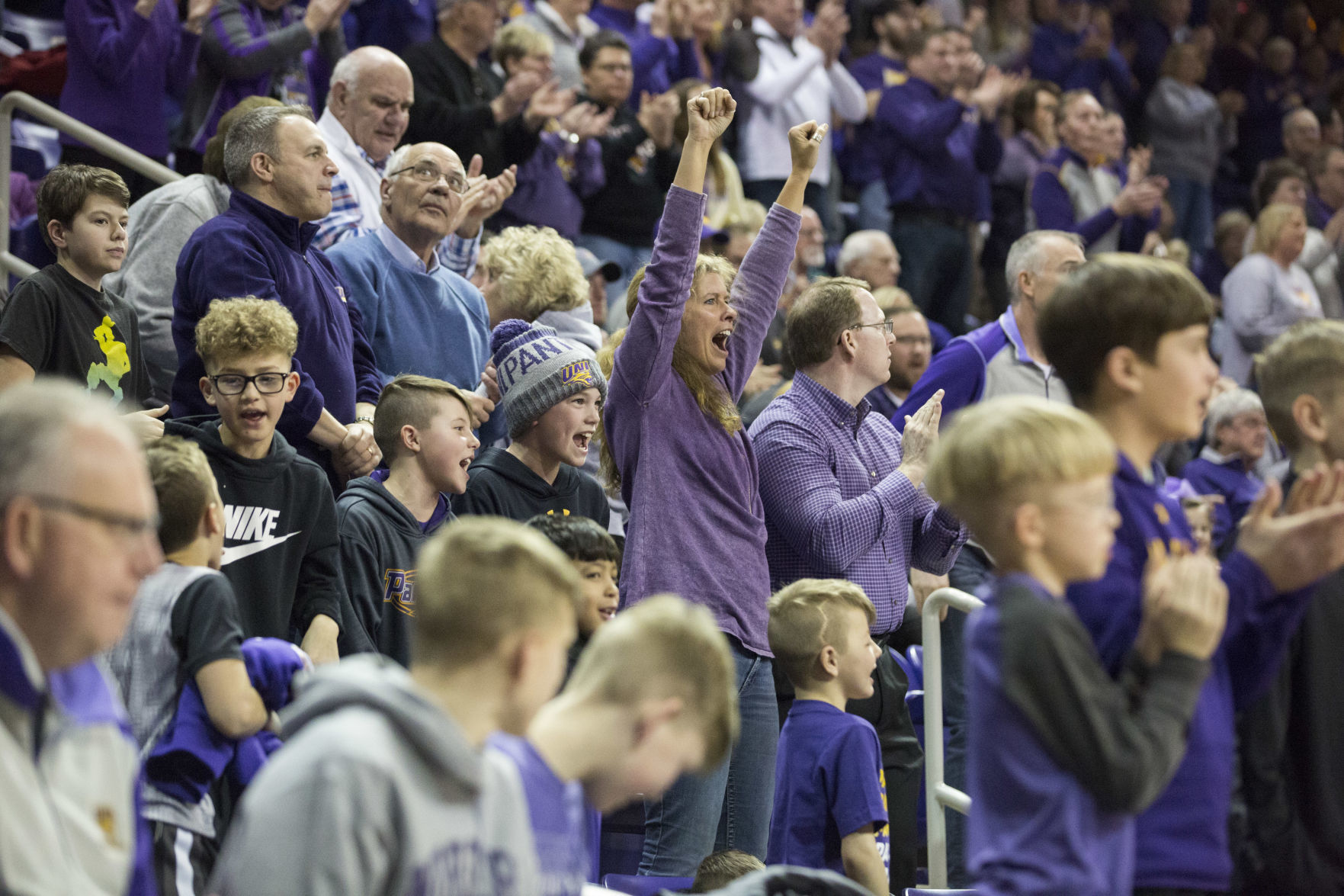 021220kw-uni-illinois-state-bball-08